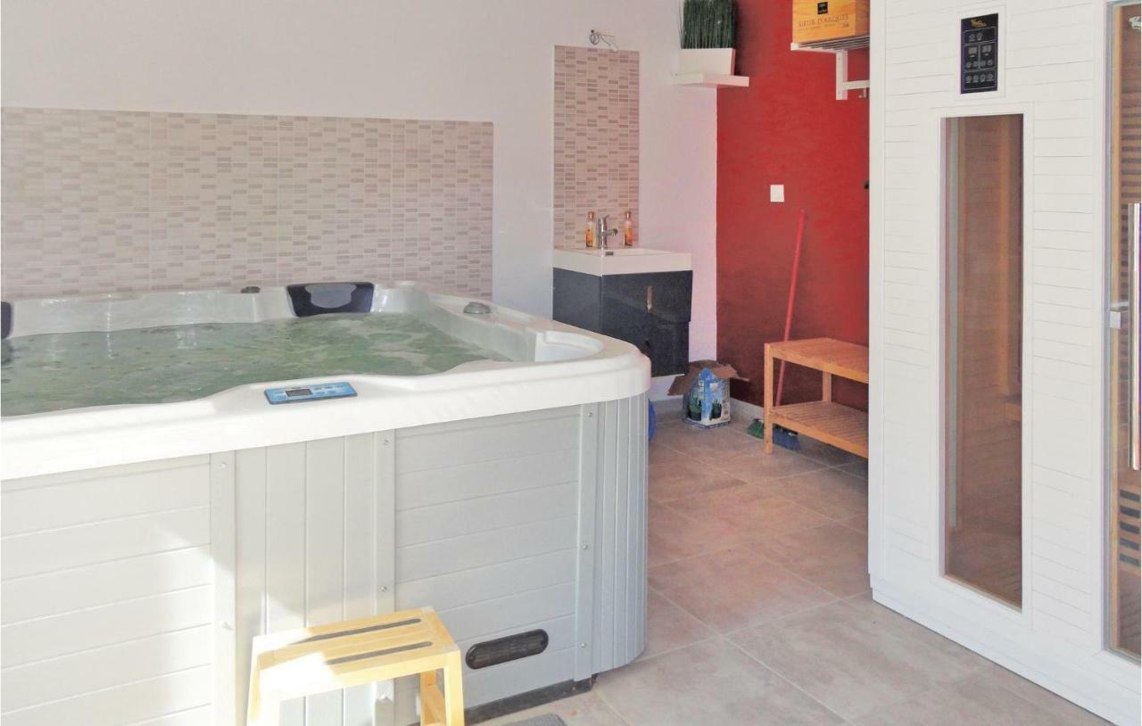 2 Bedroom Amazing Home In Нарбонна Экстерьер фото
