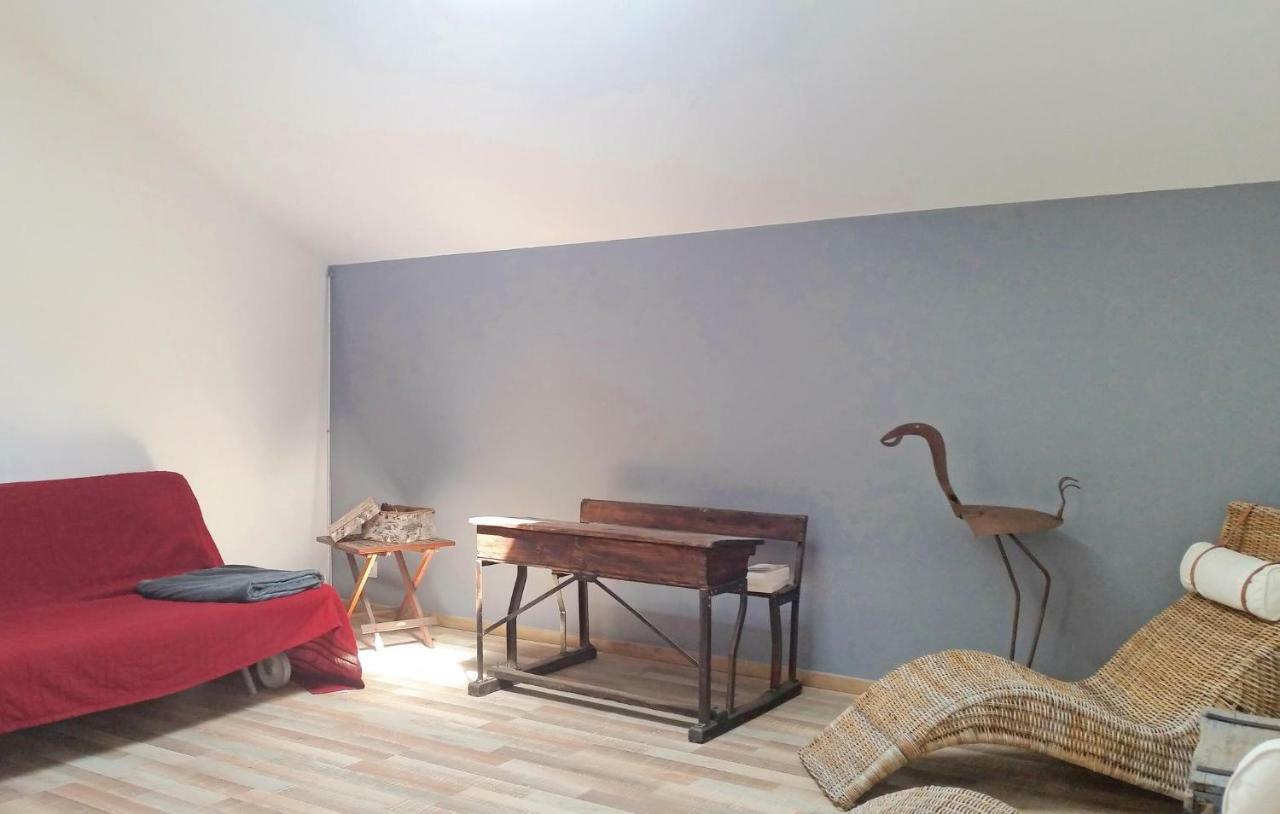 2 Bedroom Amazing Home In Нарбонна Экстерьер фото