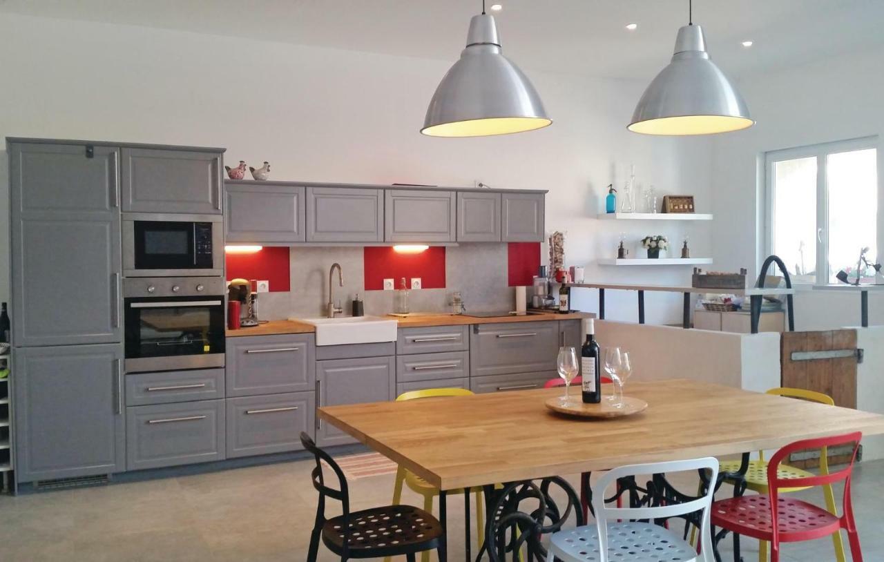 2 Bedroom Amazing Home In Нарбонна Экстерьер фото